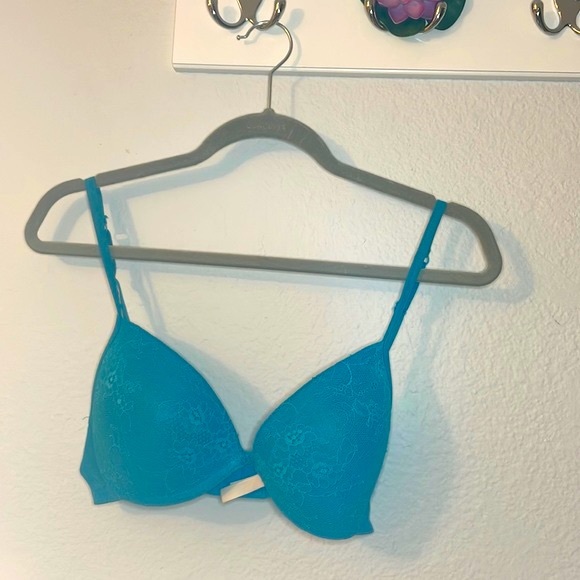 Sexy Aqua Lace Push-Up Bra - Picture 15 of 16